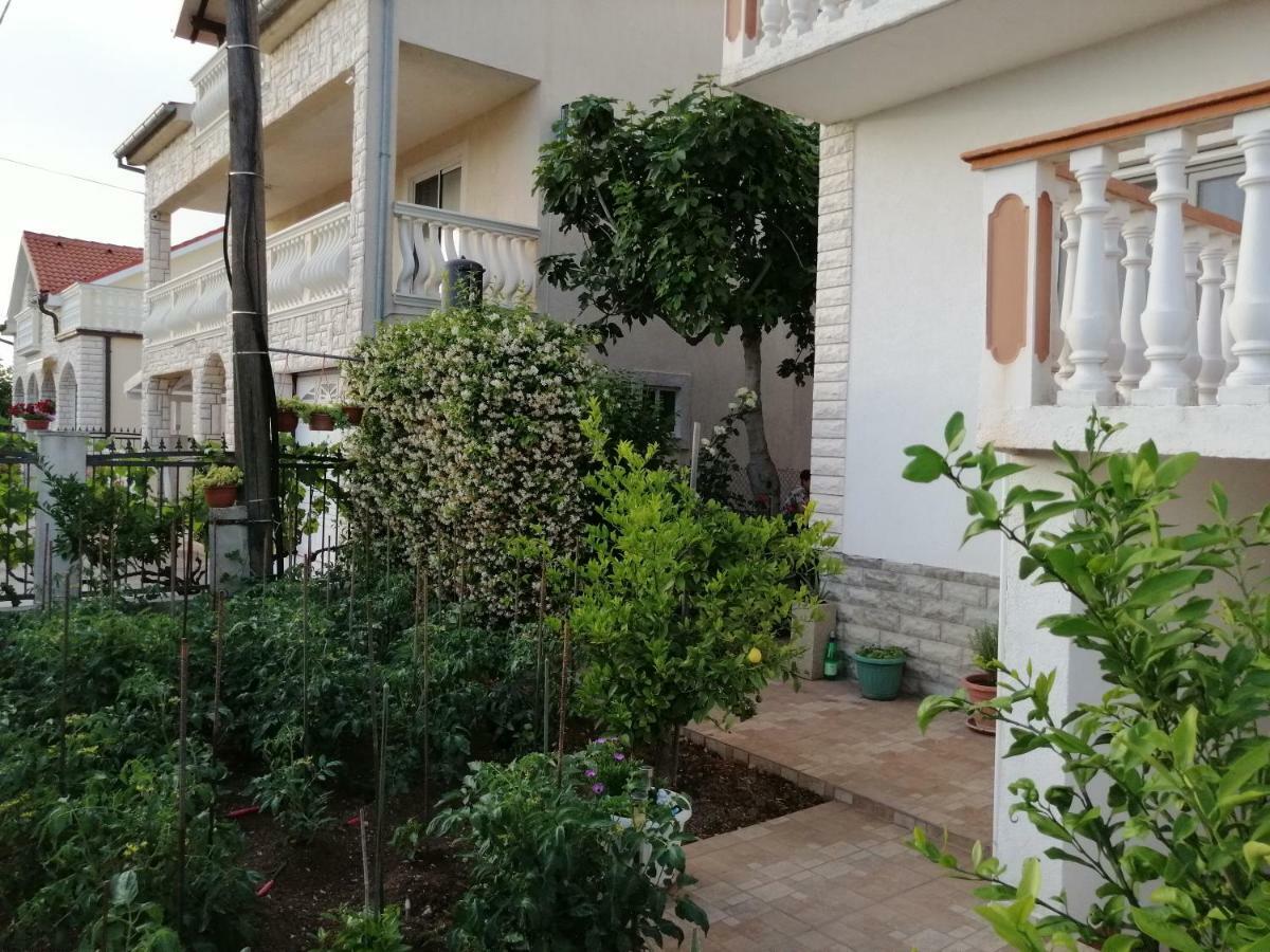 Apartments Brkovic Сукошан Экстерьер фото