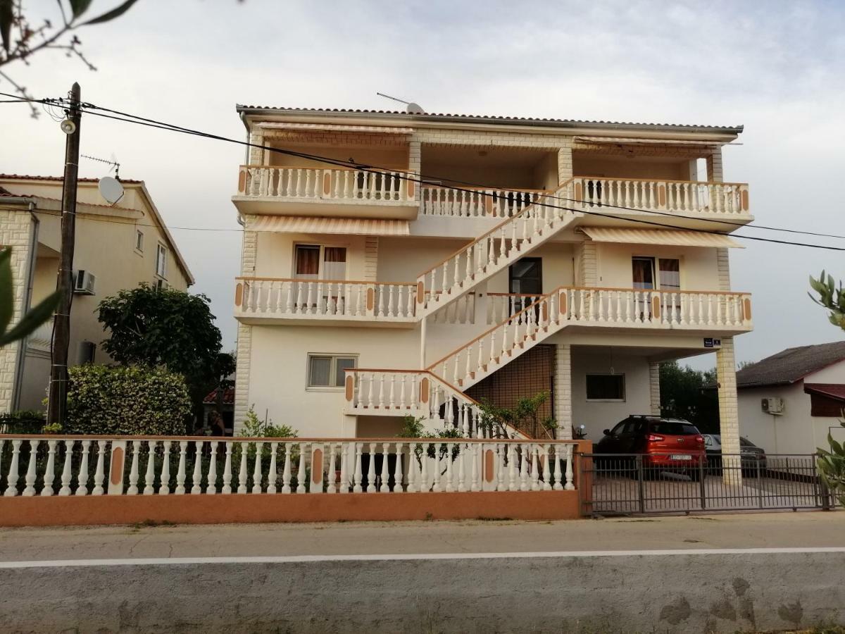 Apartments Brkovic Сукошан Экстерьер фото